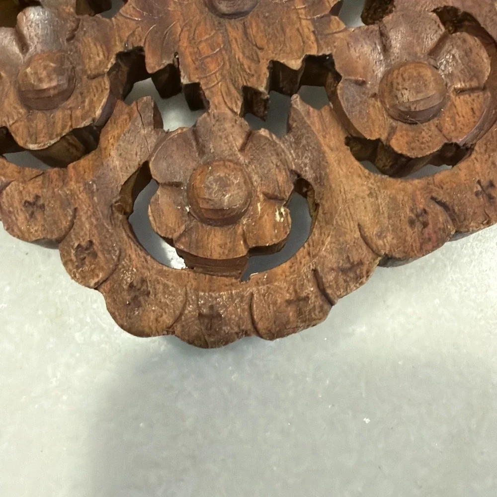 Vintage Hand Carved Wooden Trivet with Handle Made in India 001